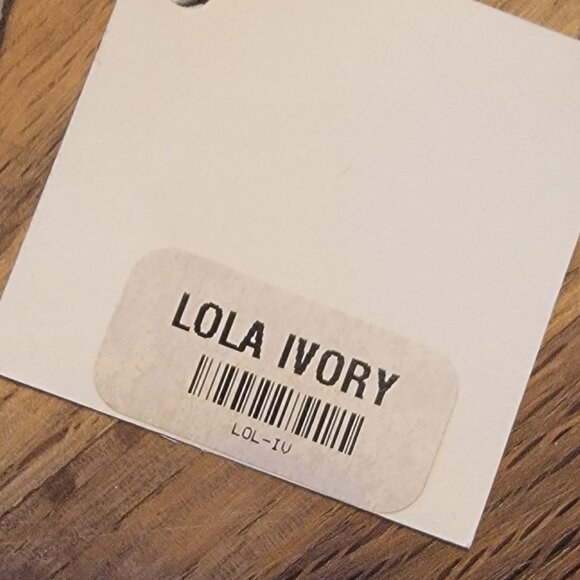 Meghan Browne Style Lola Ivory Natural Wood Stackable Bracelet - Picture 12 of 13